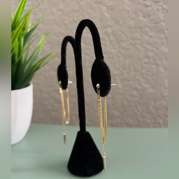 Gold Dainty Bar Drop Dangle Earrings!🦋 - Picture 3 of 3